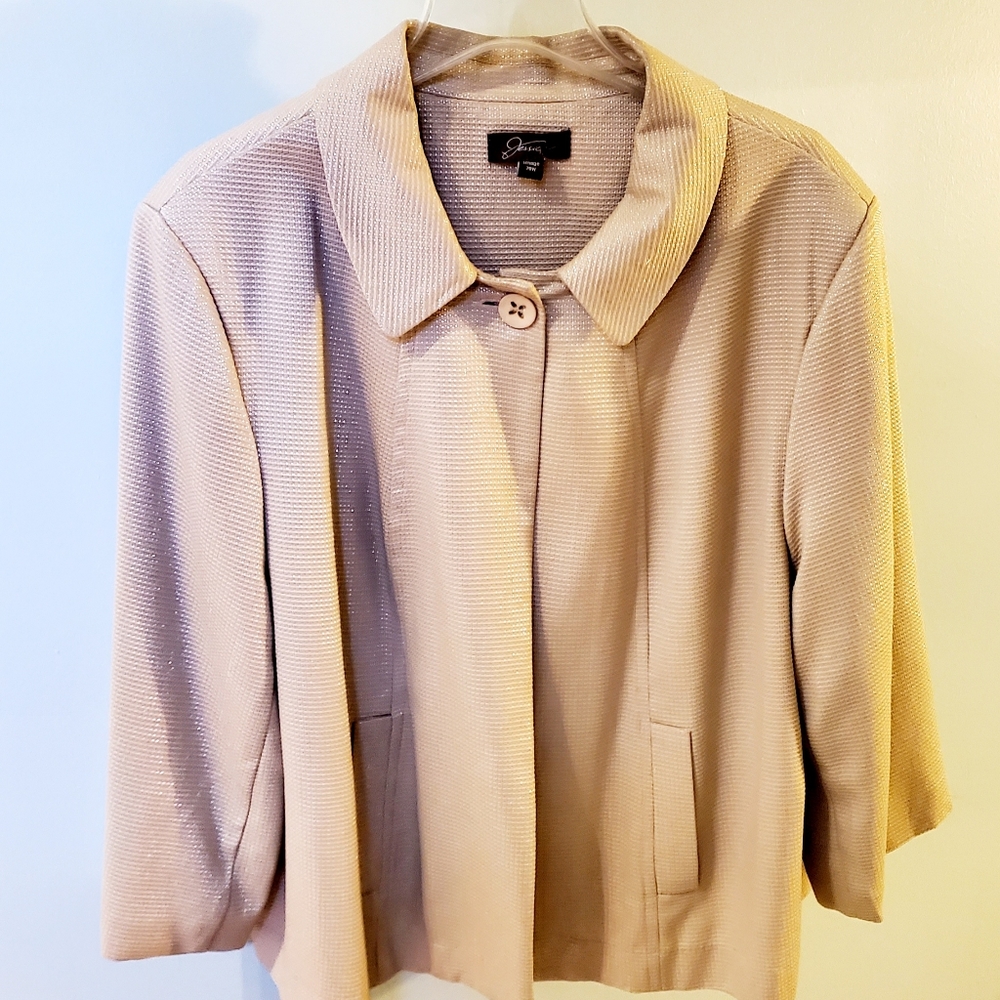Swing Blazer Cream plus size 20 woman